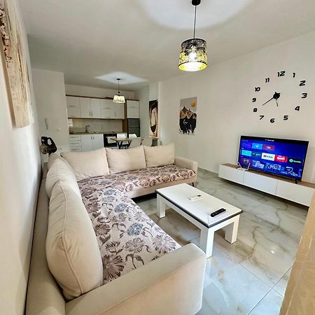 Kay Apartment Saranda Terraces Екстериор снимка